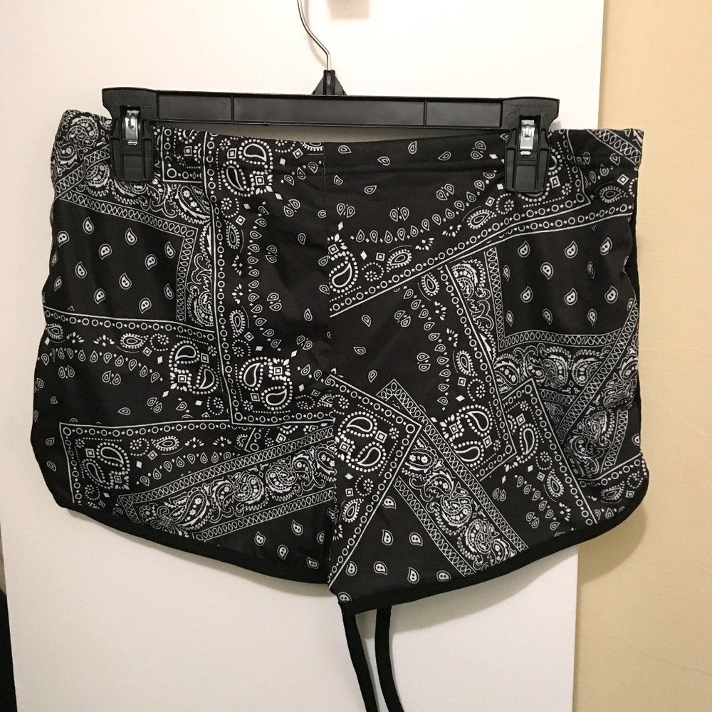 Paisley print shorts